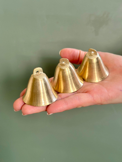 Колокольчик латунный 32 * 32 мм (маленькие, набор 3 штуки)