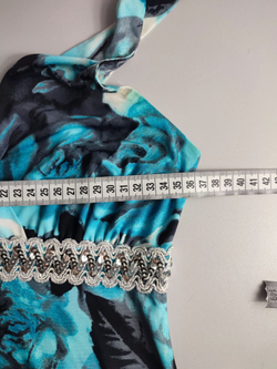 Платье нарядное 40-42 размер