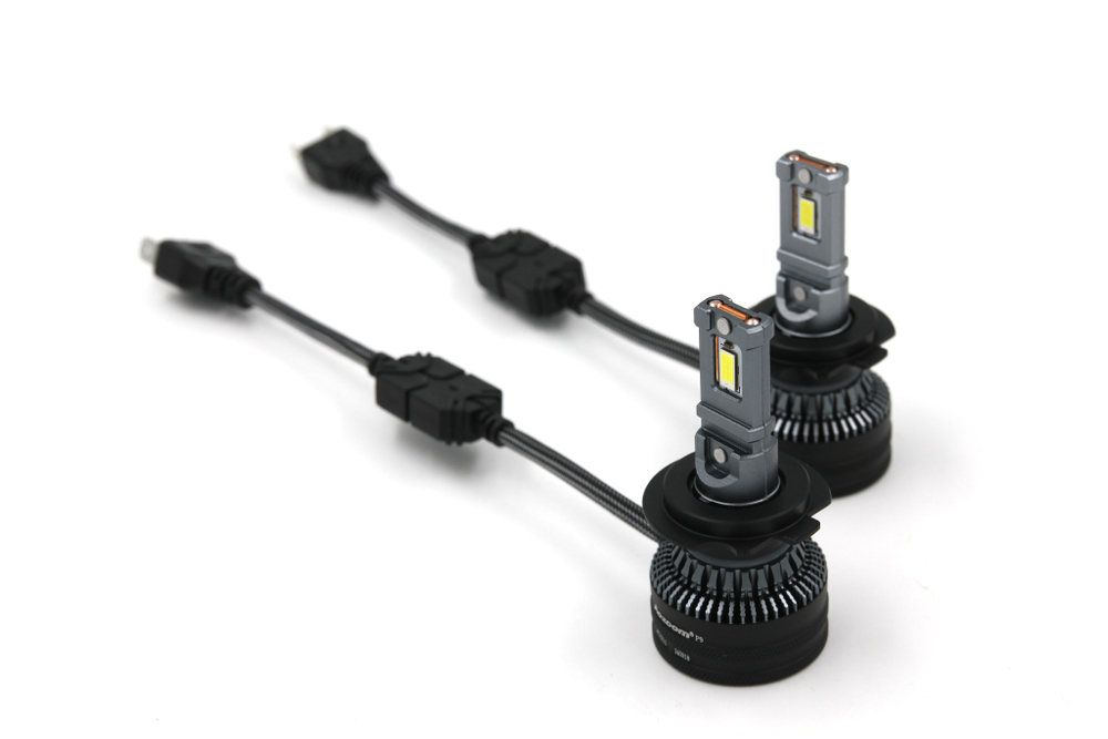 Cветодиодные лампы H7/H18 Aozoom P9 с вентилятором 12V, 52W, 5500K, чип Korea WT52 (комплект, 2шт)