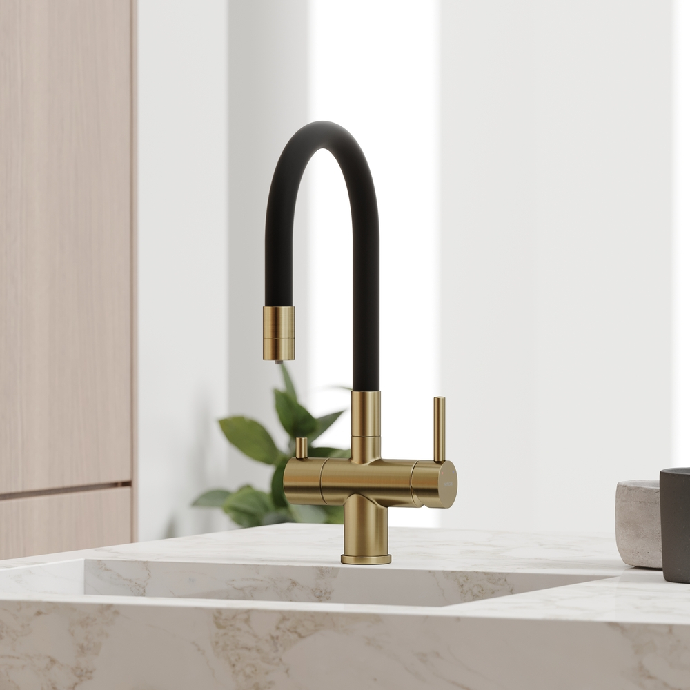 Смеситель для кухни Sancos Lucia с гибким изливом, цвет брашированное золото/черный, PVD покрытие, арт. SC4004BG