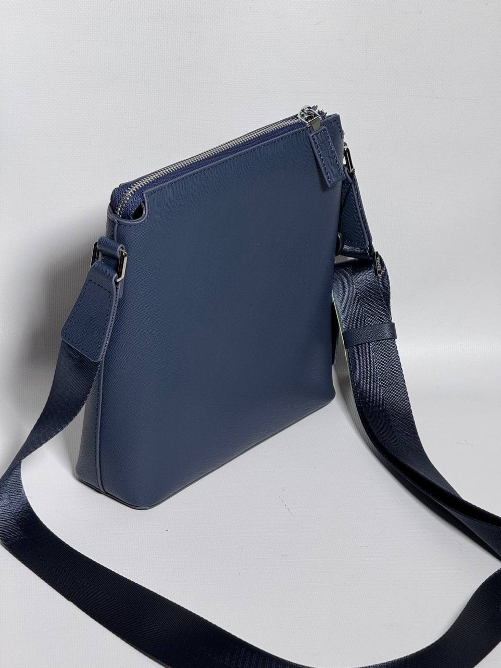 Сумка-мессенджер Prada