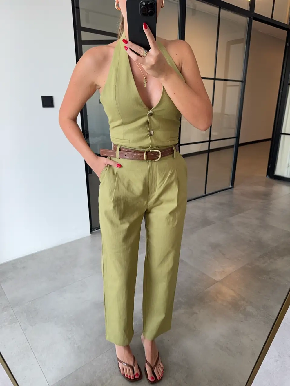 Костюм с жилетом, с открытой спиной