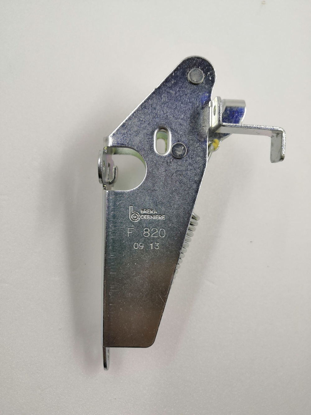 Левая петля крышки рабочего стола для плит Ariston Indesit