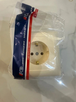 "СЕЛЕНА"Розетка скр. установки одноместная с з/к и з/ш, РС16-400 "с/к" Кунцево Электро