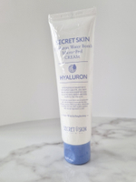 Крем для лица с эффектом микропилинга Secret Skin Hyaluron Water Bomb Micro Peel Cream
