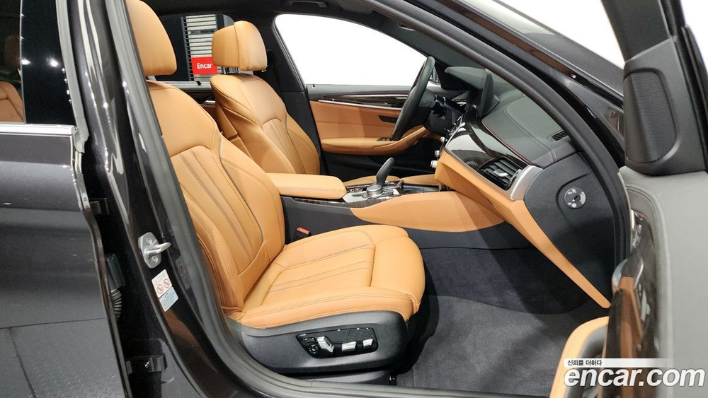 BMW 5 Series (G30) 520i M Sports (02.2022)