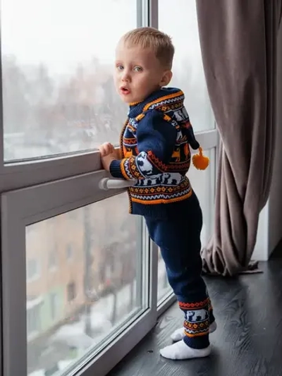 Костюм вязаный детский "Веселый зоопарк"