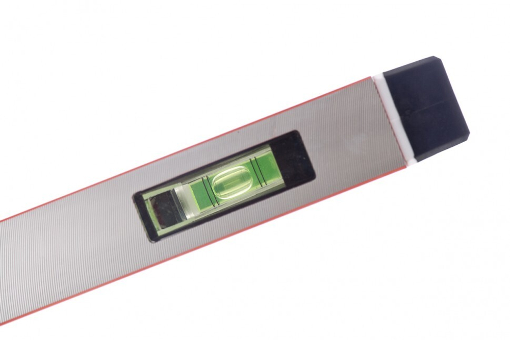 Уровень алюминиевый, магнит, фрезерованный, 3 глазка (1 зеркальный) двухкомпонентные рукоятки, 1200 мм Matrix