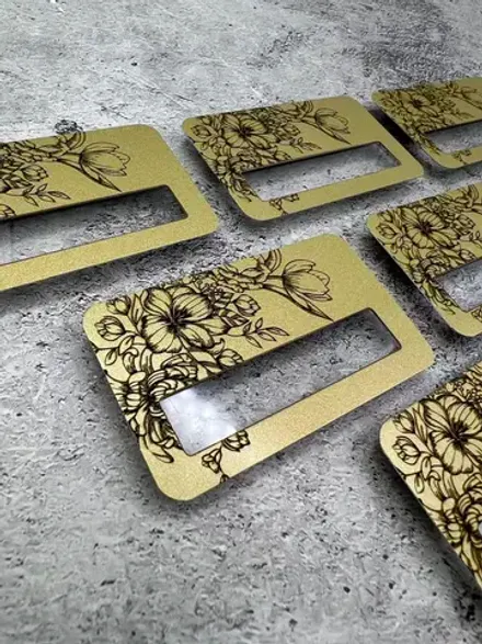 Бейдж на магните  6шт