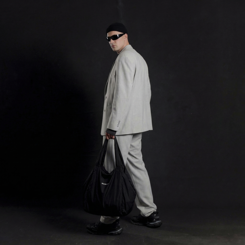 Костюм оверсайз двубортный Светло-серого цвета