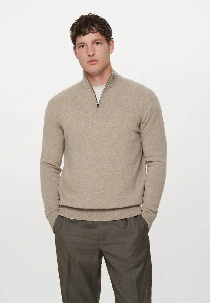 Коричневый свитер из baby cashmere с воротником