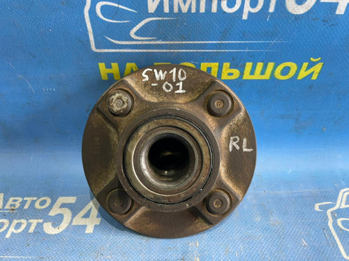 Ступица задняя левая NISSAN AVENIR 1994