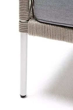 "Канны" кресло плетеное из роупа, каркас алюминий светло-серый (RAL7035) муар, роуп серый меланж круглый, ткань светло-серая