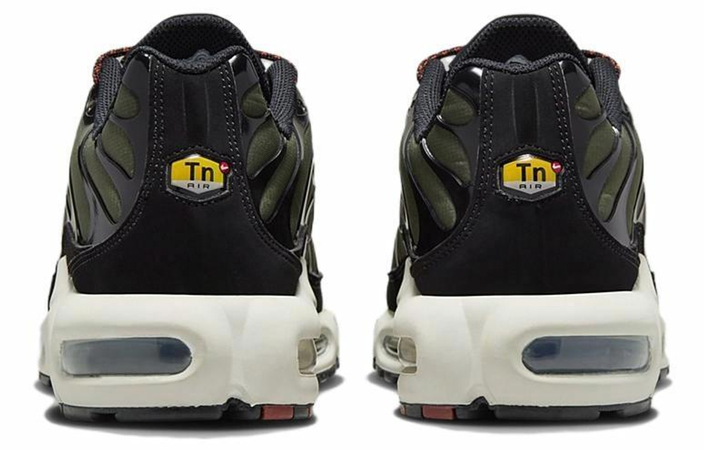 Кроссовки Nike Air Max Plus