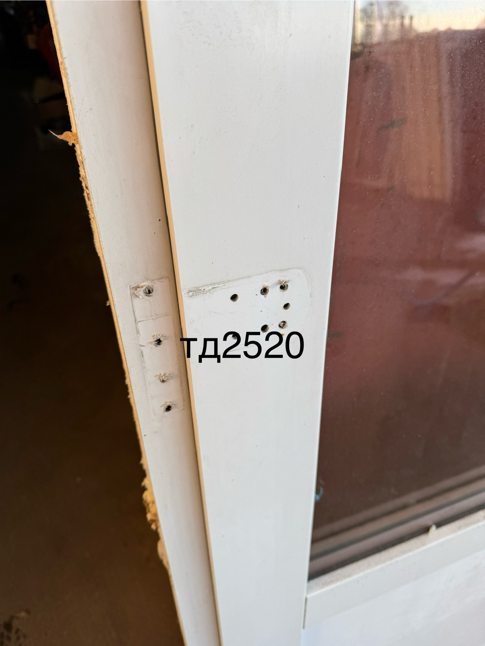 Дверь Пластиковая Б/У Входная 223(в) х 169(ш)