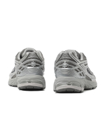 Кроссовки 1 906