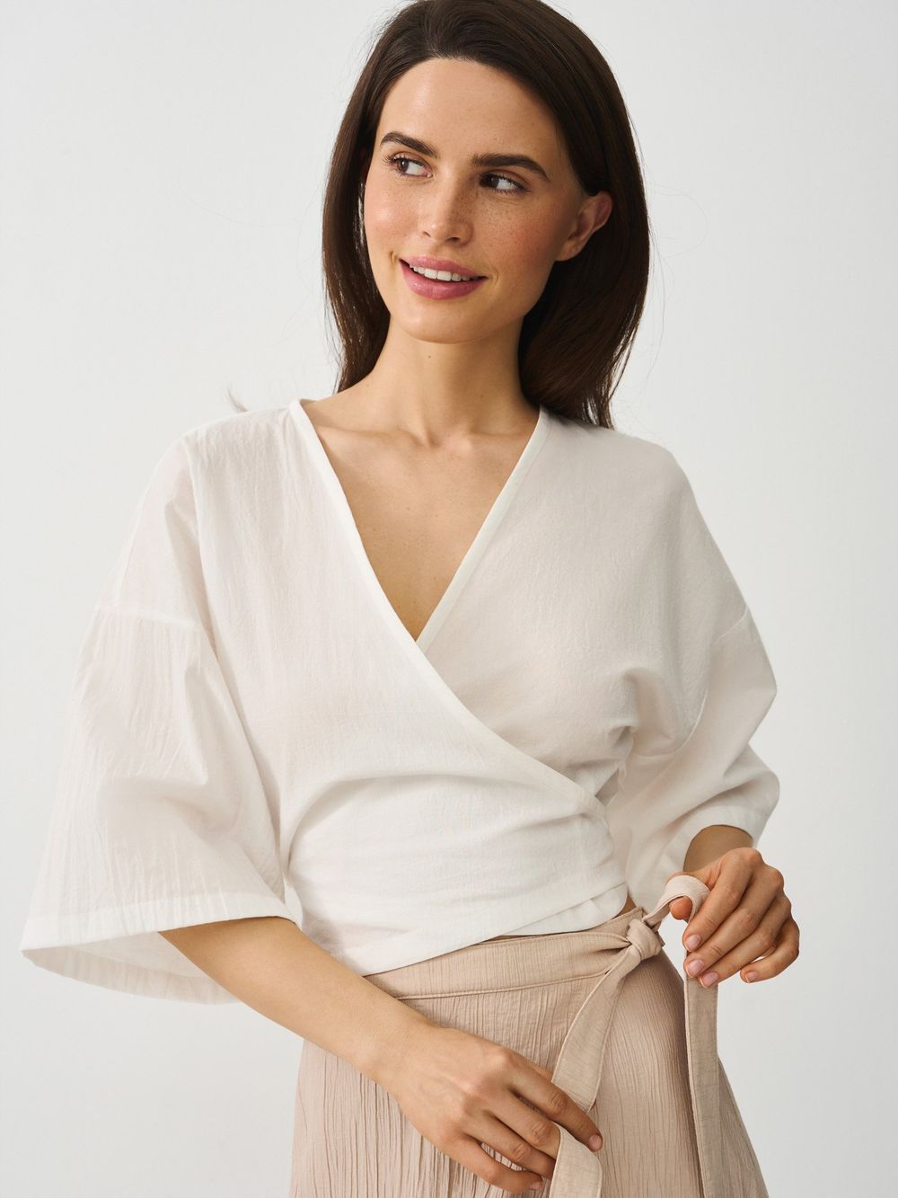 Топ на запах укороченный "Белый" женский