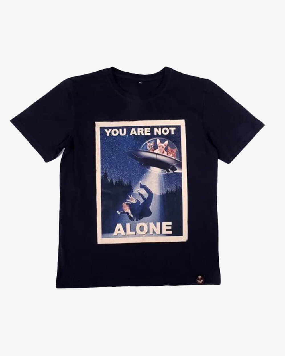 Футболка You Are Not Alone Черная