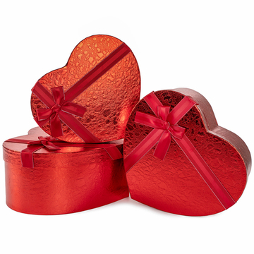 Коробка-сердце «Фактурный узор» в красном цвете, с бантом