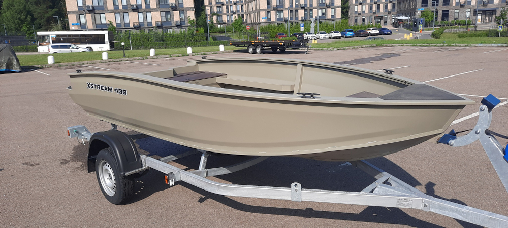 Алюминиевая лодка Xstream 400. В наличии