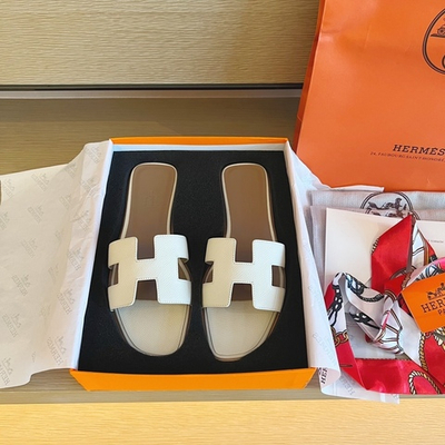 Hermes Oran Sandal