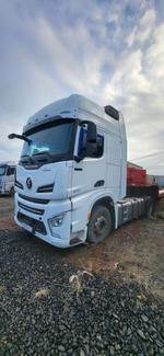 Shacman (Shaanxi) SX* 4x2 Седельный тягач SX4188YY381 (Дизельный, 12,5 л, 473 л.с., МТ)