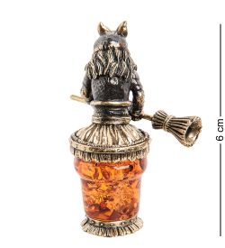 Народные промыслы AM-2213 Фигурка «Бабуся Ягуся» (латунь, янтарь)