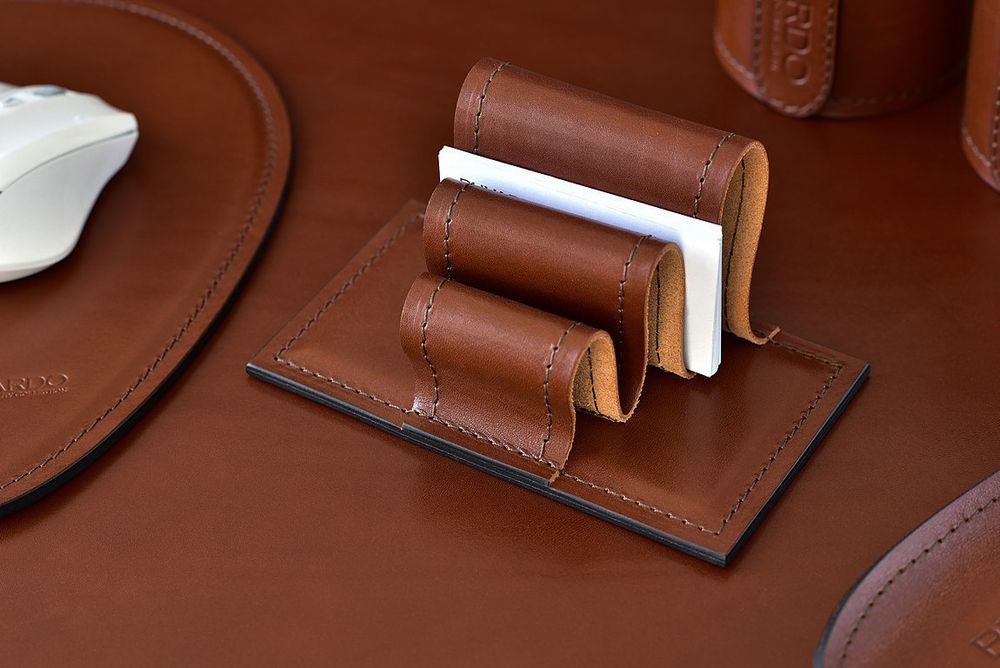 Настольная визитница из кожи ЛЮКС Тоскана цвет Tan