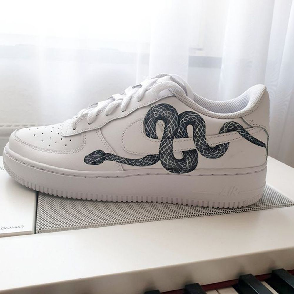 Nike Air Force 1 07 //  Snake B&amp;W