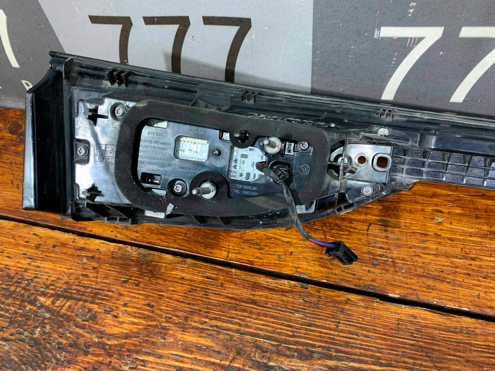 Фонарь задний центральный Exeed TXL 19-нв Б/У Оригинал 605000048AAASR