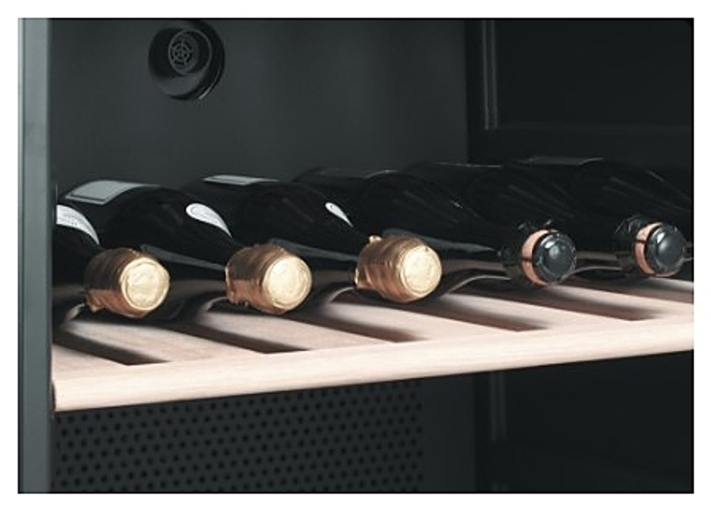 Винный шкаф SMEG SCV115AS