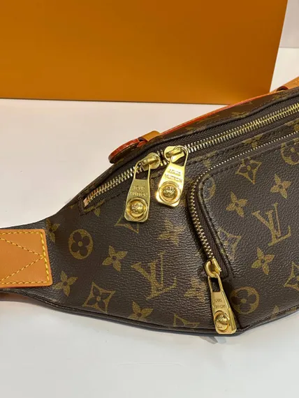 Поясная сумка Louis Vuitton Rush Bumbag