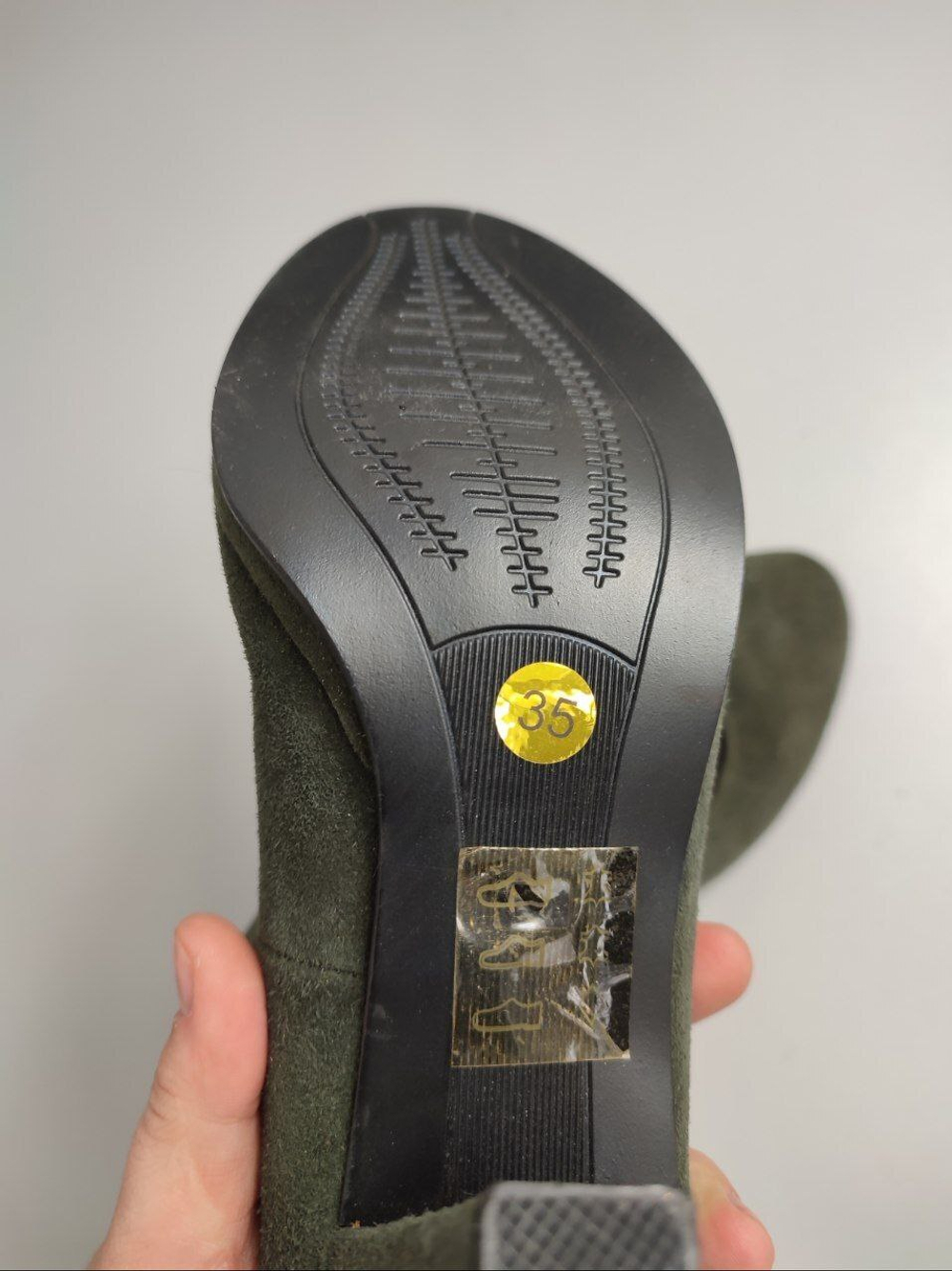 Туфли Andrea Conti замшевые 35 размер