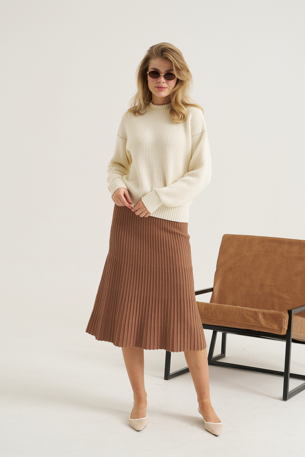 Джемпер бежевый