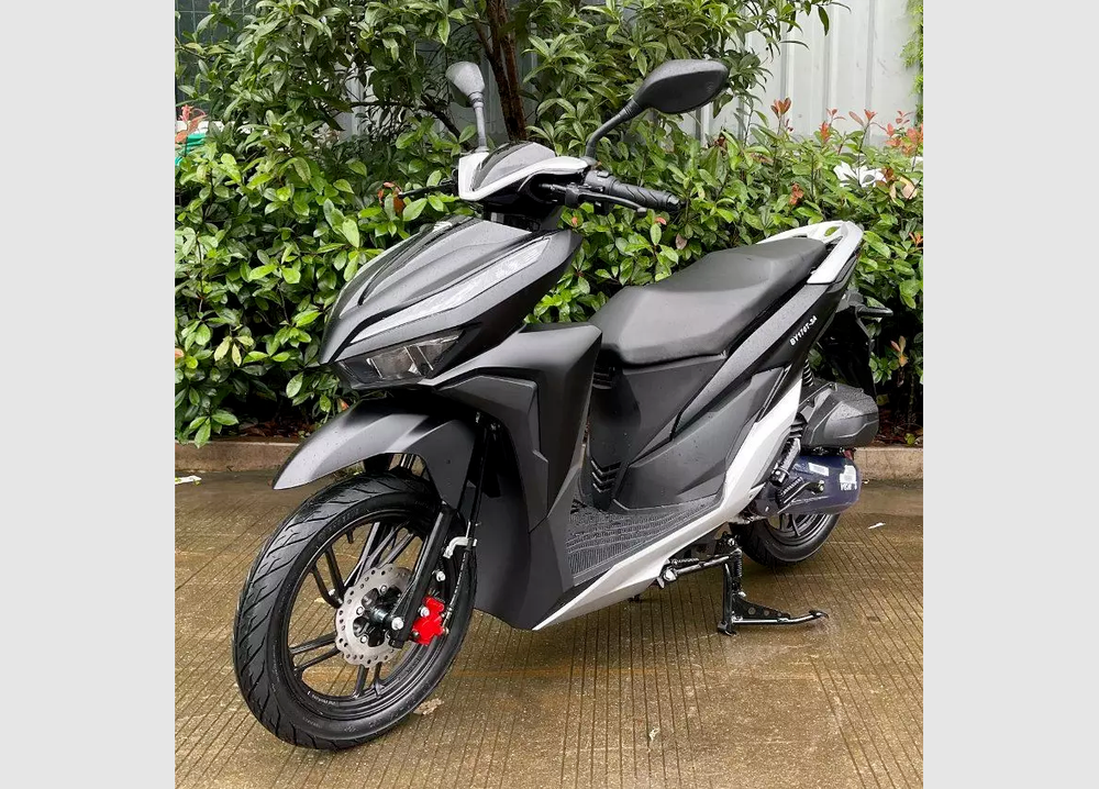 Скутер VENTO INFERNO 170cc (Replika Honda Click)