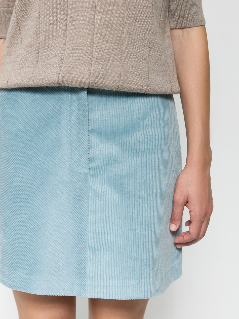 Юбка мини из вельвета