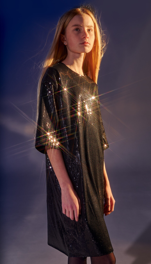 Платье-футболка с пайетками