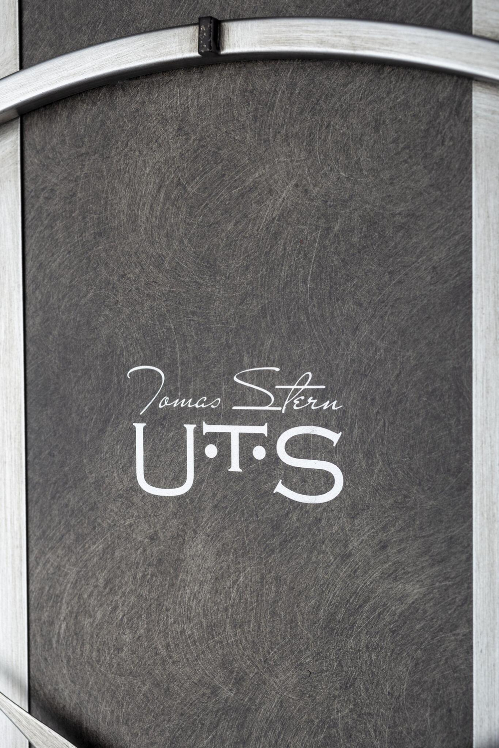 Часы настенные Tomas Stern 9101