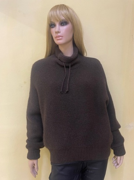 Свитер женский