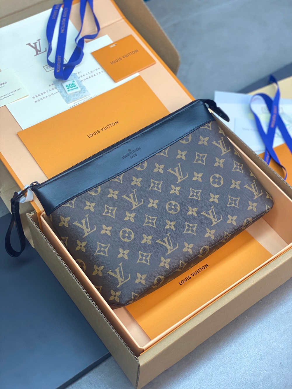 Louis Vuitton Pochette Voyage Souple