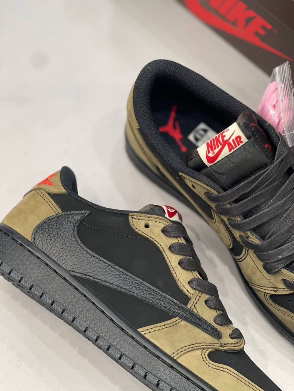 Кроссовки Nike