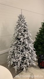 Заснеженная ель с гирляндой «Форесто» теплый свет (Литая+пвх) 120 см / 1,2 м