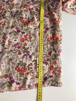 Блузка Sela притяной расцветки, визуально на 42 размер