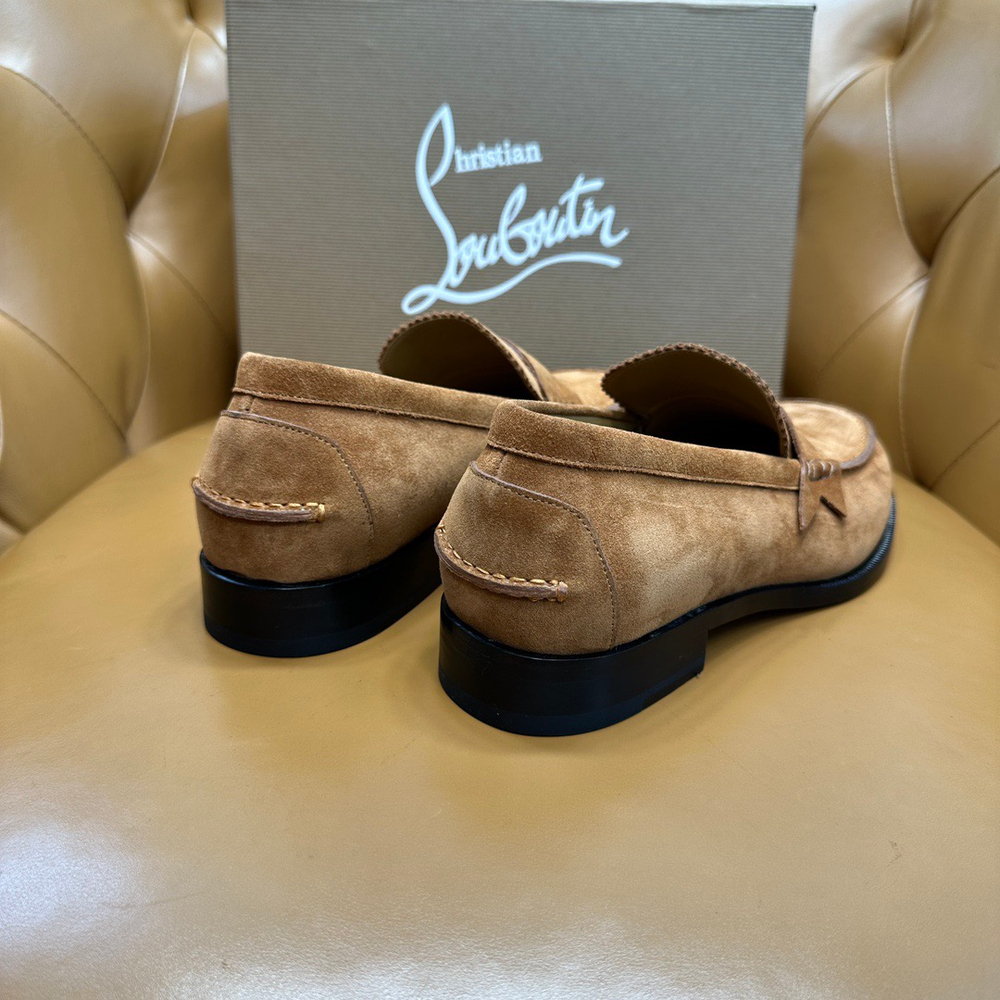 Лоферы замшевые