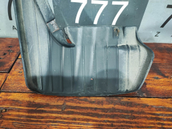 Брызговик задний правый Mercedes C (W202) Б/У Оригинал