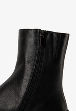 Ботинки // Nare // Black