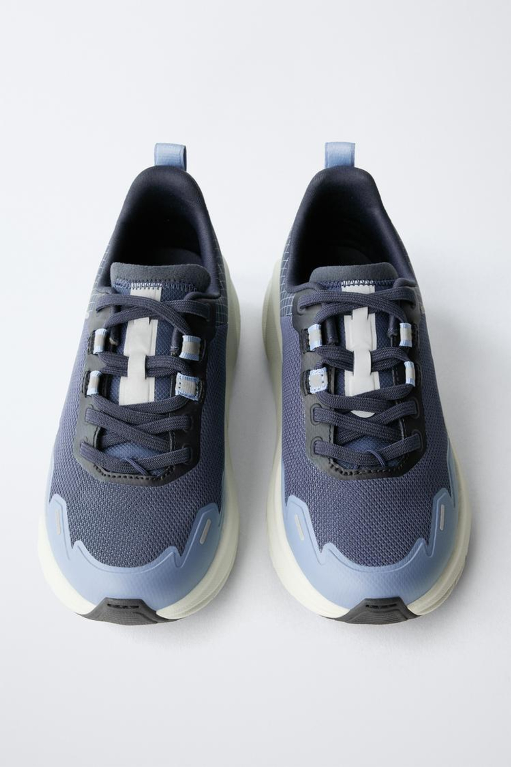 ZARA СПОРТИВНЫЕ КРОССОВКИ С ДЕТАЛЯМИ НА ПОДОШВЕ, СИНИЙ