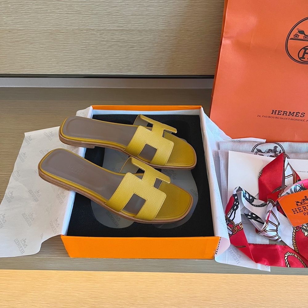 Hermes Oran Sandal