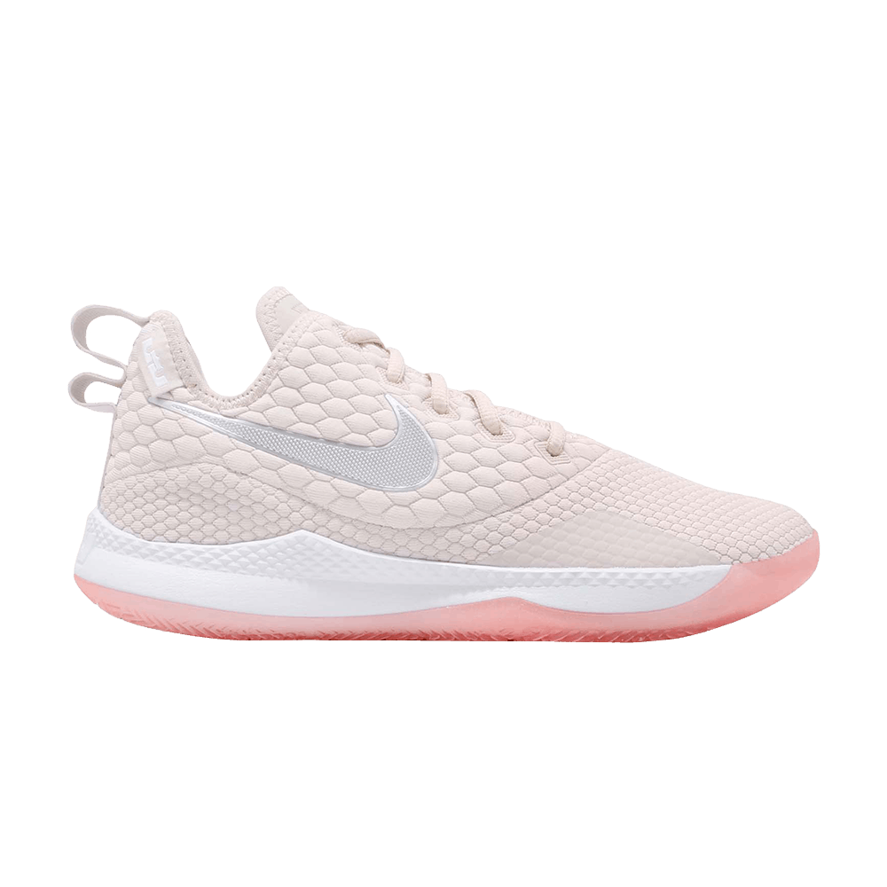 Кроссовки Nike Witness 3