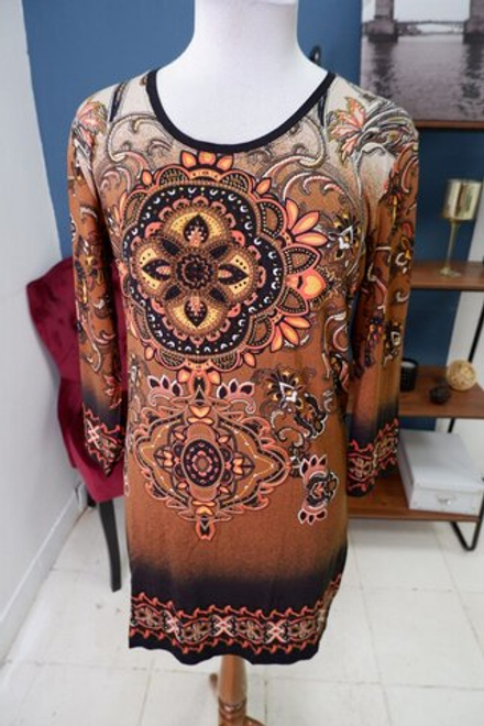 Платье с этно принтом 44 размер